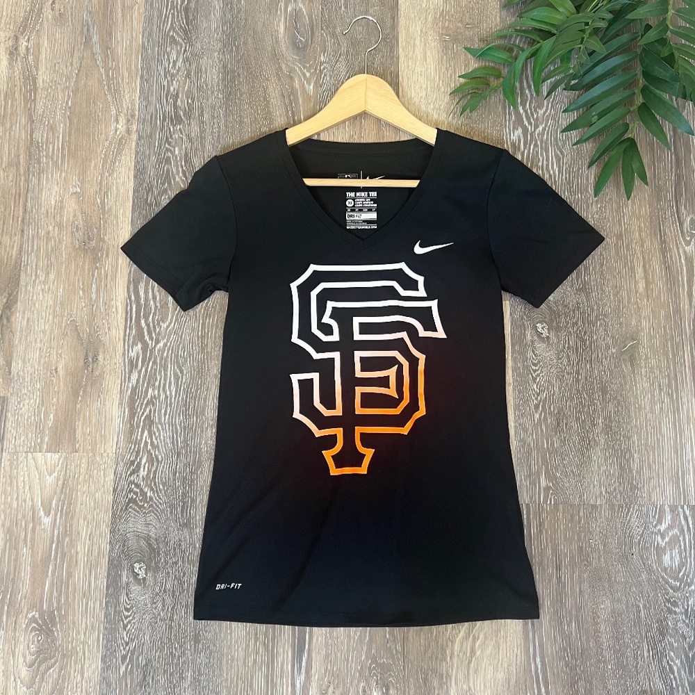 San Francisco Giants T-Shirt Women's The Nike Tee Dri-Fit Athletic Cut Black